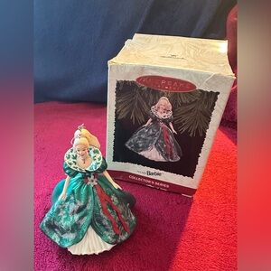 VINTAGE 
Holiday Barbie Christmas Ornament